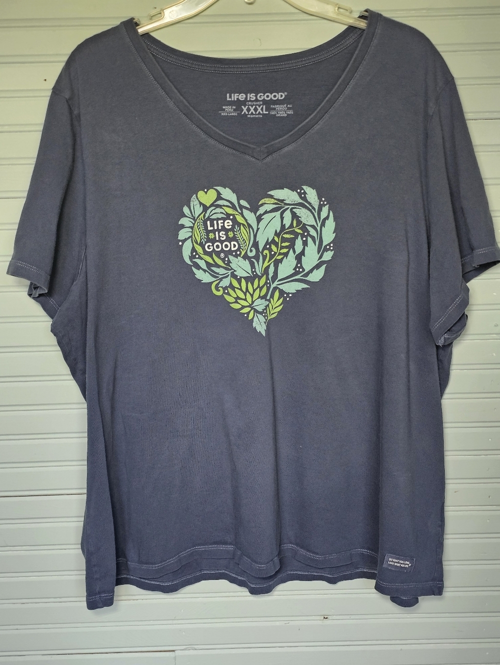 Life Is Good Blue Green Heart V-Neck Tee Shirt Women's Size  3XL